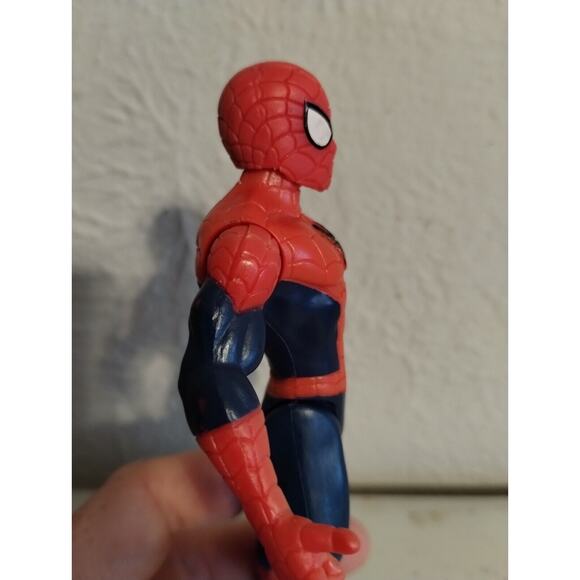 ULTIMATE SPIDER-MAN (Rhino Rampage Set Variant) Figure, Hasbro 2015 5 1/2 in. - Picture 4 of 7